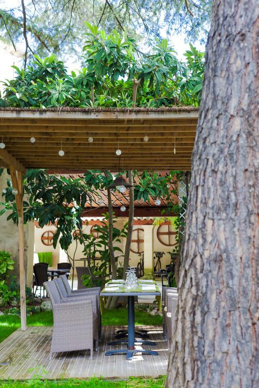 Auberge Du Pont Romain Sommières エクステリア 写真