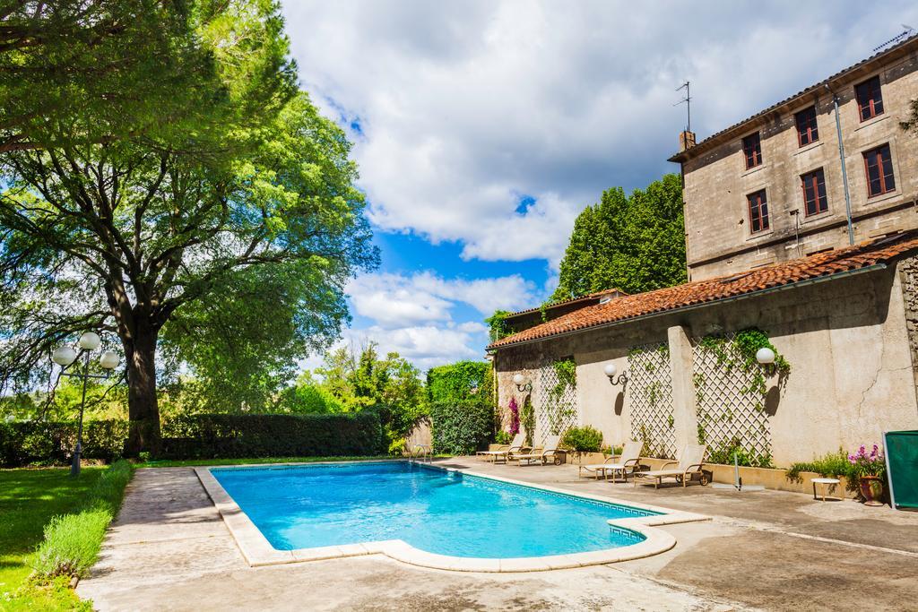 Auberge Du Pont Romain Sommières エクステリア 写真