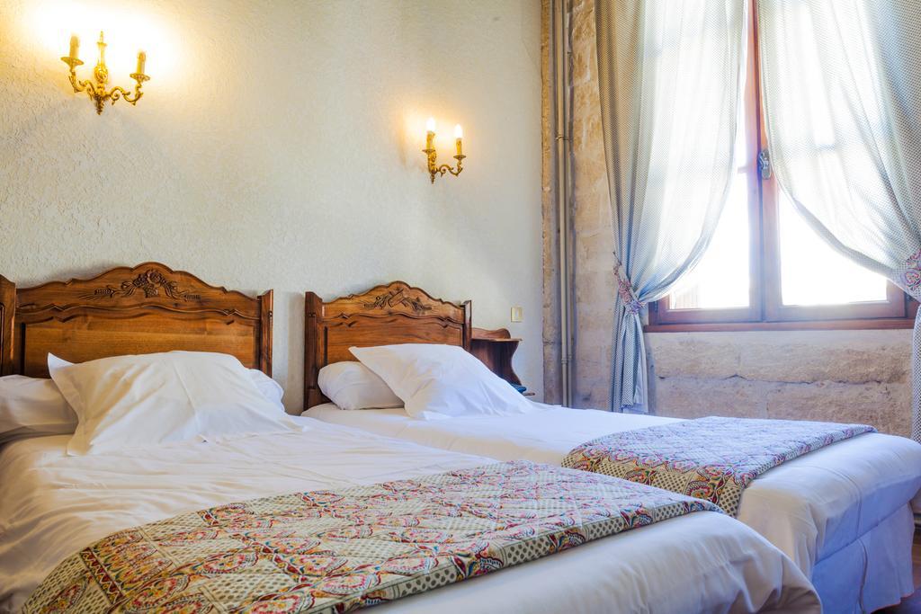 Auberge Du Pont Romain Sommières 部屋 写真