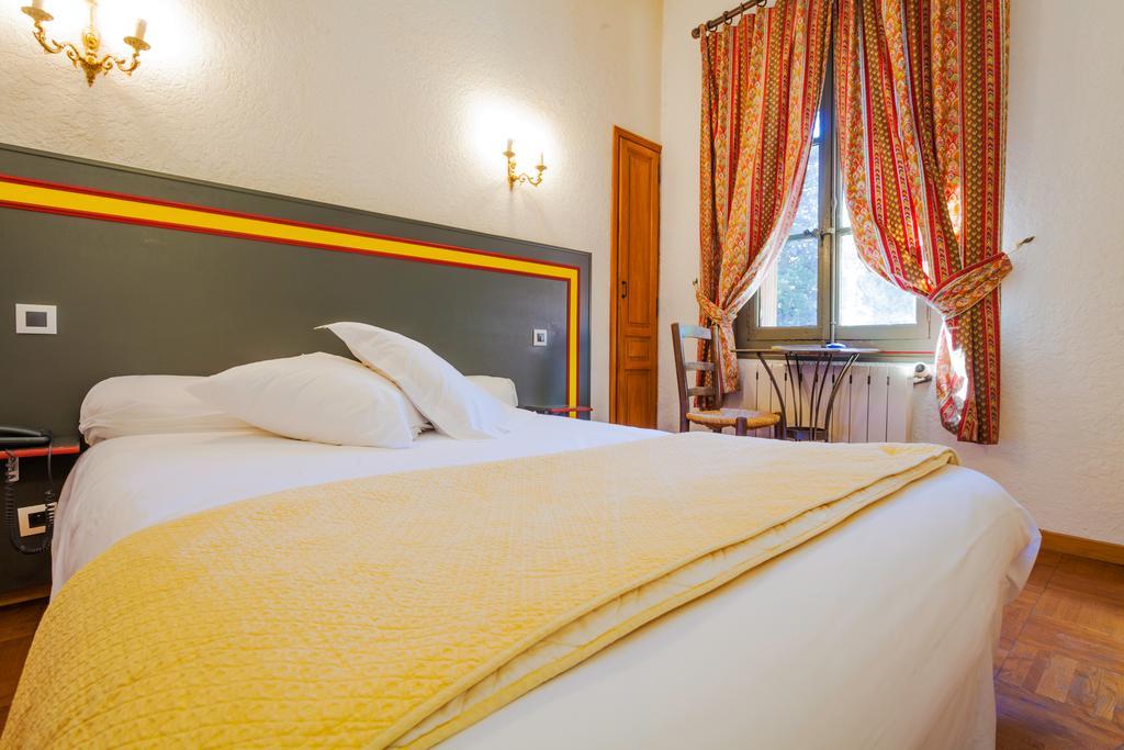 Auberge Du Pont Romain Sommières 部屋 写真