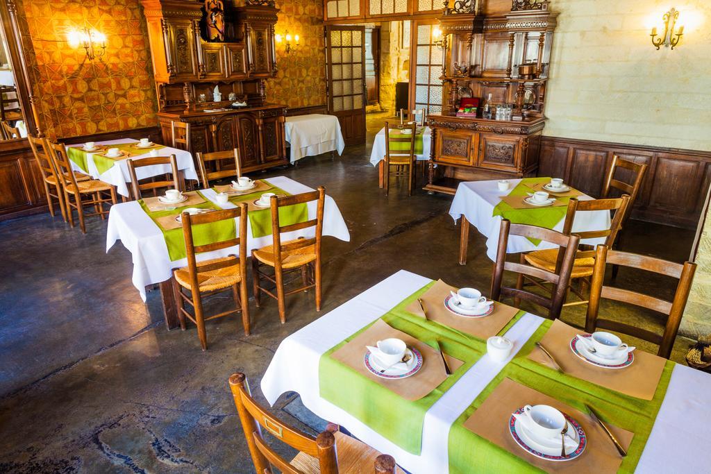 Auberge Du Pont Romain Sommières 部屋 写真